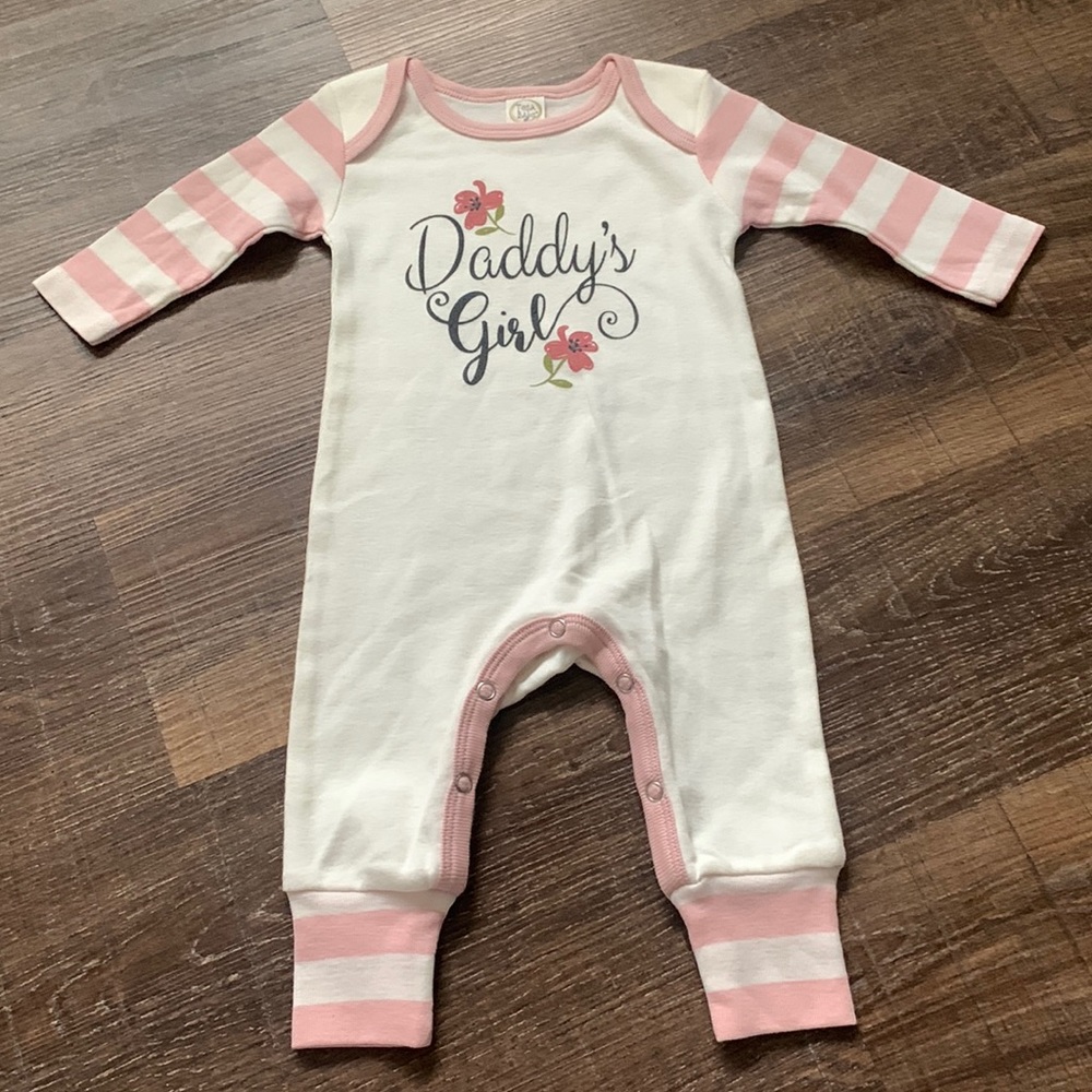 Tesa Babe ‘Daddy’s Girl’ romper. NWOT